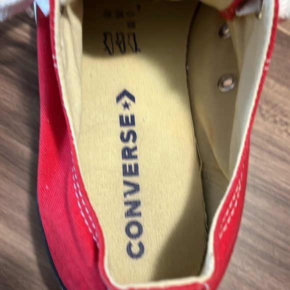 Red Converse sneakers - Picture 11 of 13